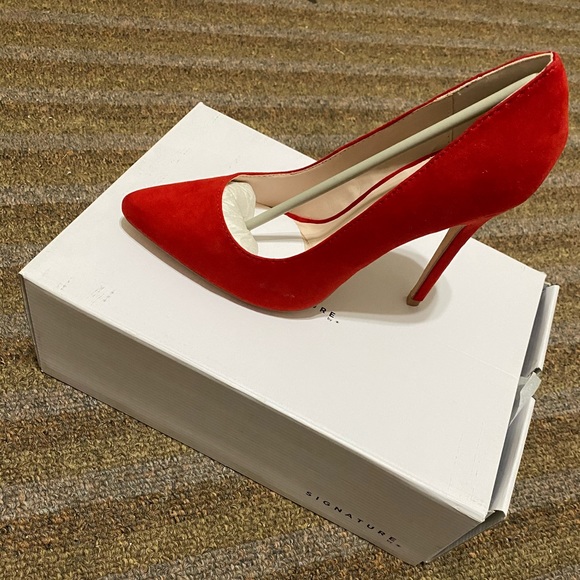 Sigature Beatrice! - Picture 1 of 5